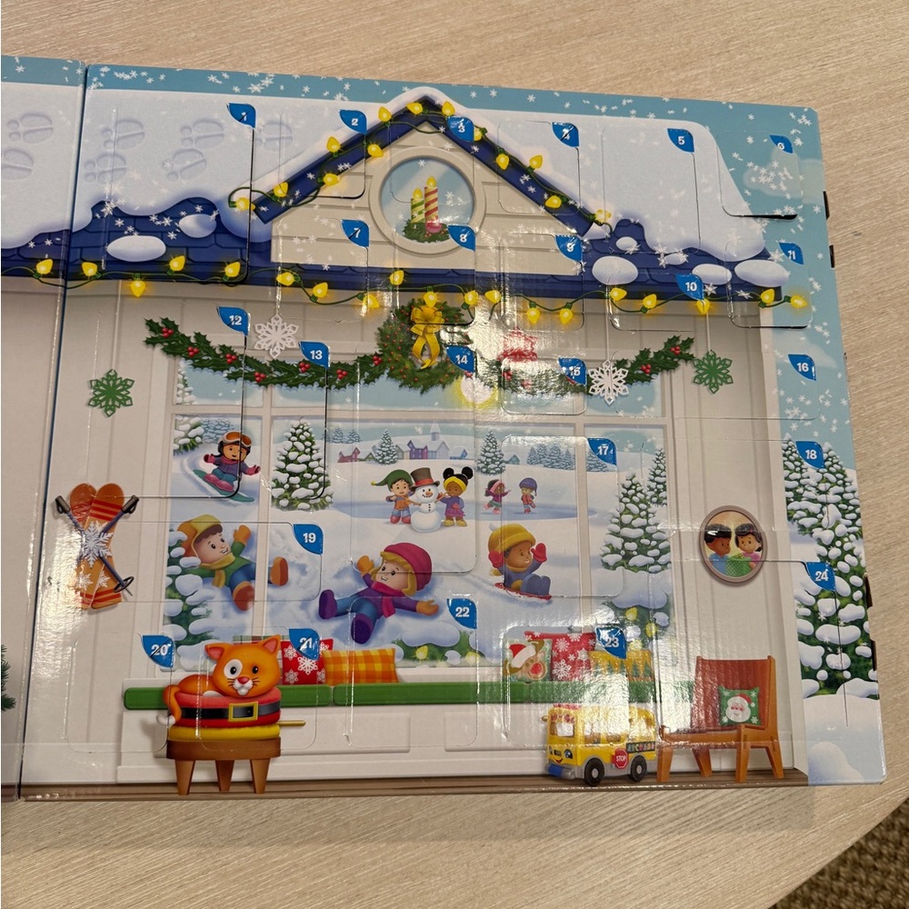Fisher-Price Little People Holiday Playset - Advent Calendar - Picture 4 of 7